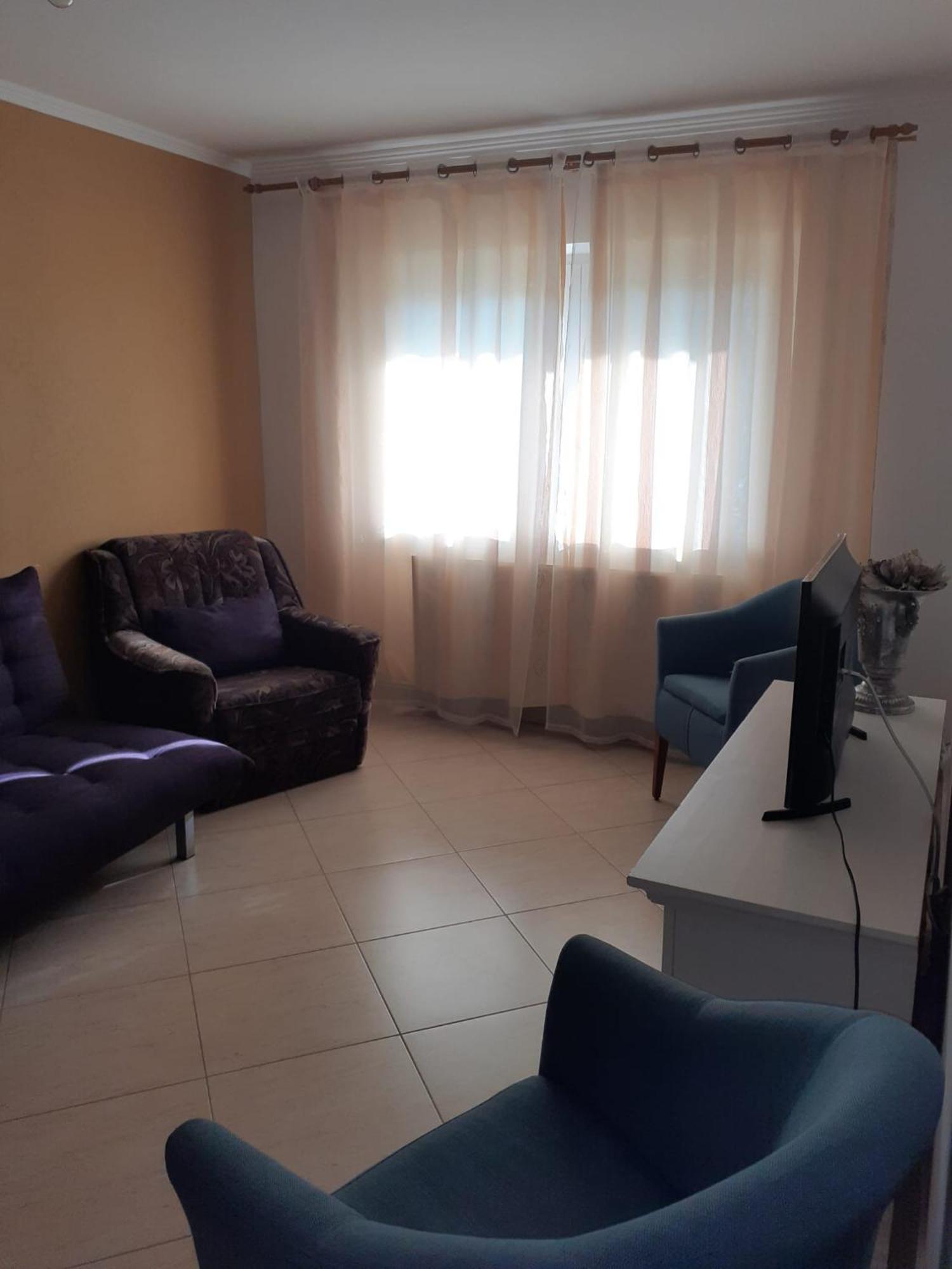 Apartament Cu 3 Camere La Poala Muntilor Fagaras Виктория Екстериор снимка