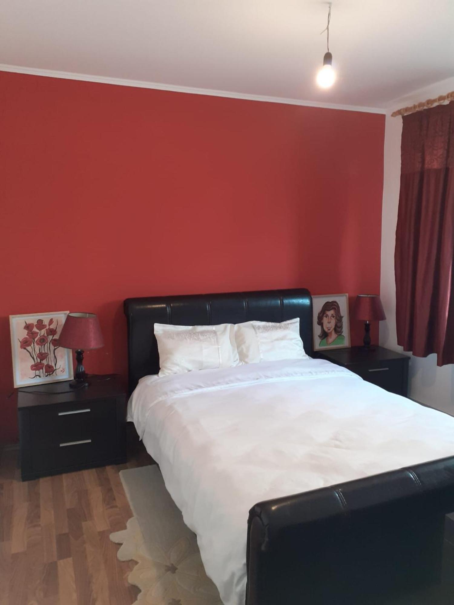 Apartament Cu 3 Camere La Poala Muntilor Fagaras Виктория Екстериор снимка